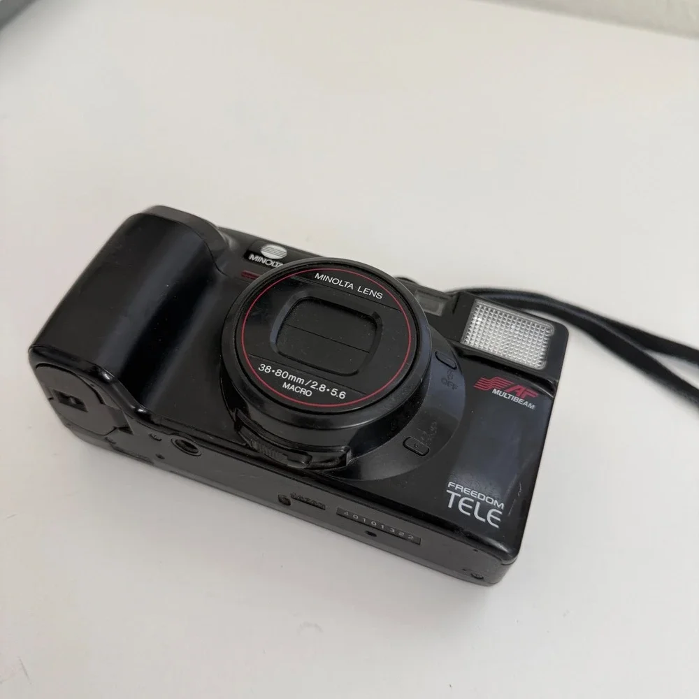 Minolta Freedom Tele 35mm Film Camera AF Multibeam UNTESTED